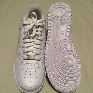Nike Air Force 1 '07 White Sneakers